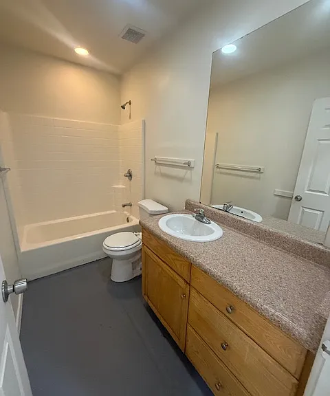 1021 E 24th St #1 — Photo 6