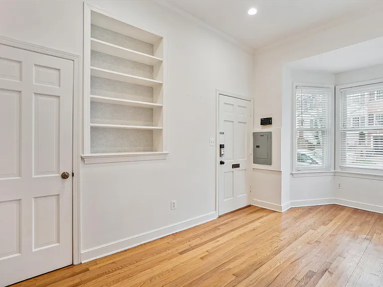 2431 I St NW #A — Photo 5