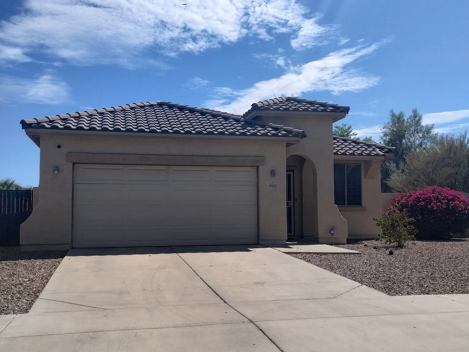 3 bed, 1230 sqft, $1,900 — Photo 1