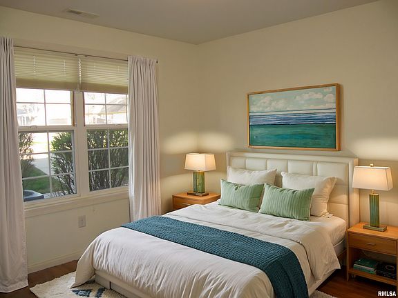 5th image of 11217 Oakwood Dr #10