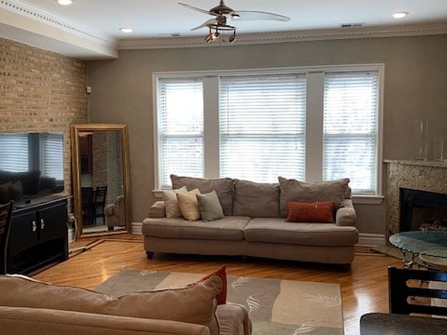 1st image of 504 E 49th St #2