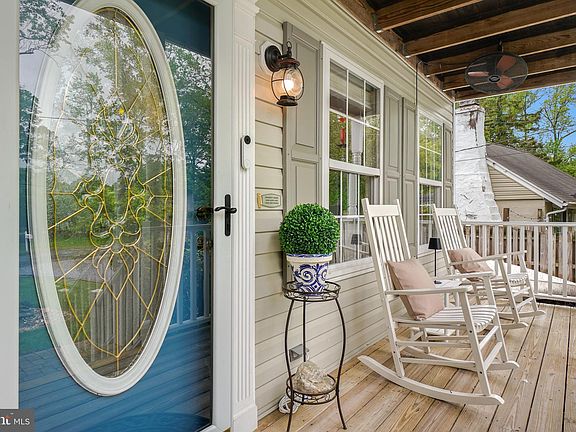4th image of 1203 Cove Dr