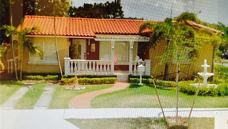 1st image of 1035 SW 62nd Ave