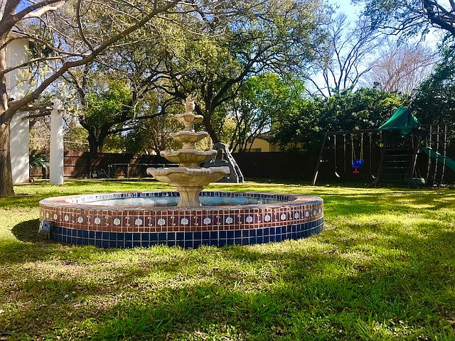 2nd image of 1201 Griner St