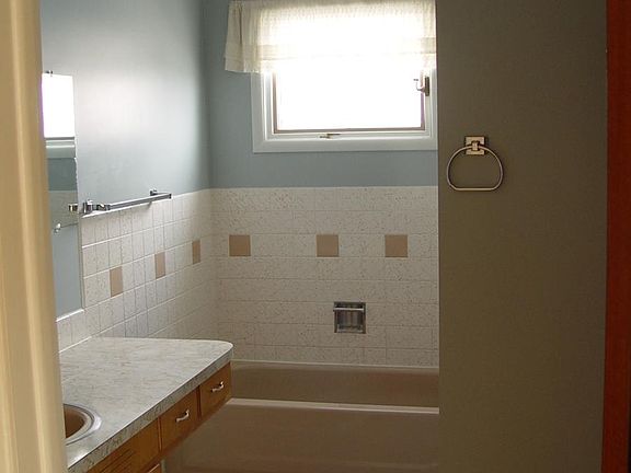 281 6th Ave EN upper-05_10022013