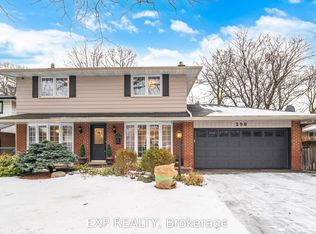 298 Edrich Ct, Mississauga, ON L5A 1R3