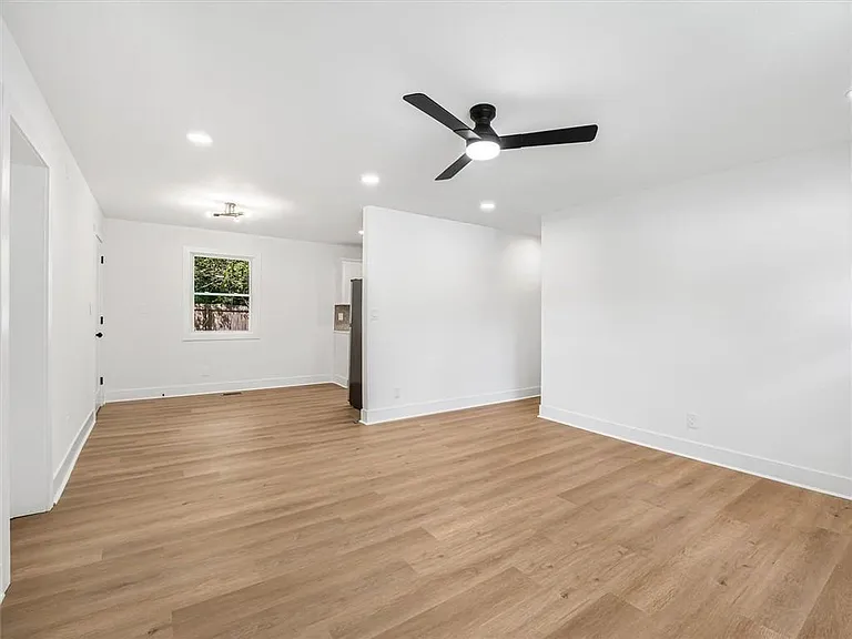 454 Oak Dr SE — Photo 5