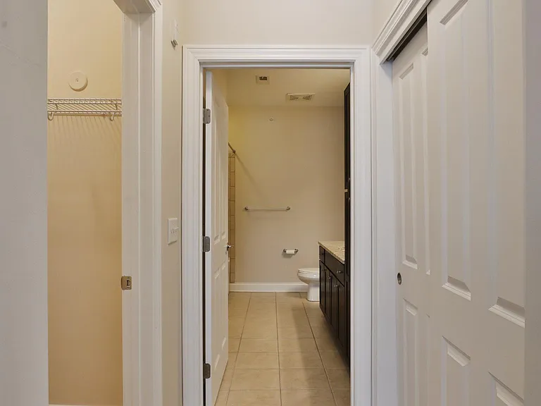 960 Perry St #207 — Photo 22
