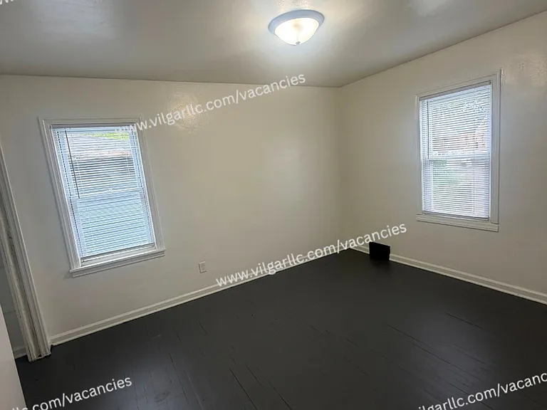 1353 Chase St — Photo 14