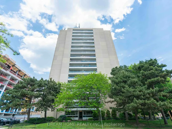 2263 Marine Dr #503, Oakville, ON L6L 5K1