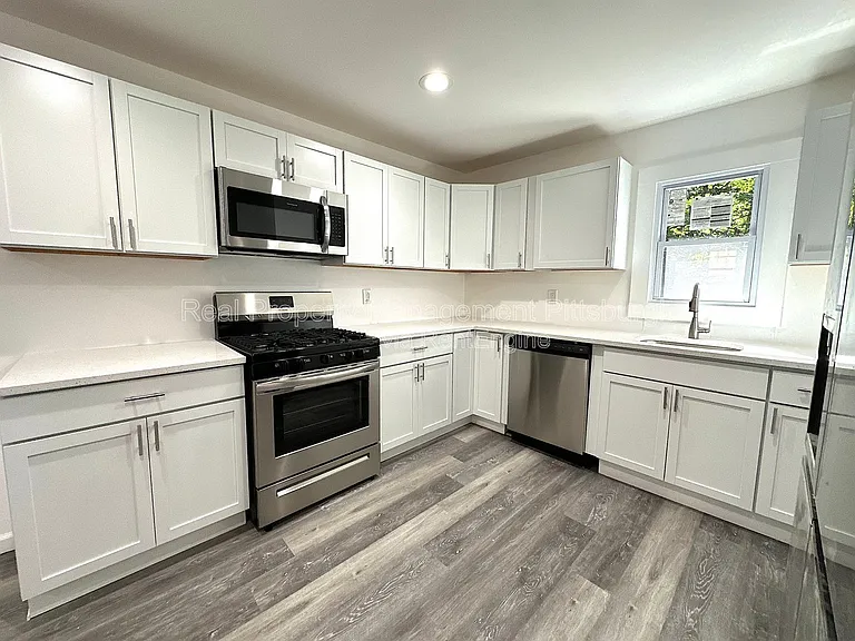 6184 Poketa Rd — Photo 1