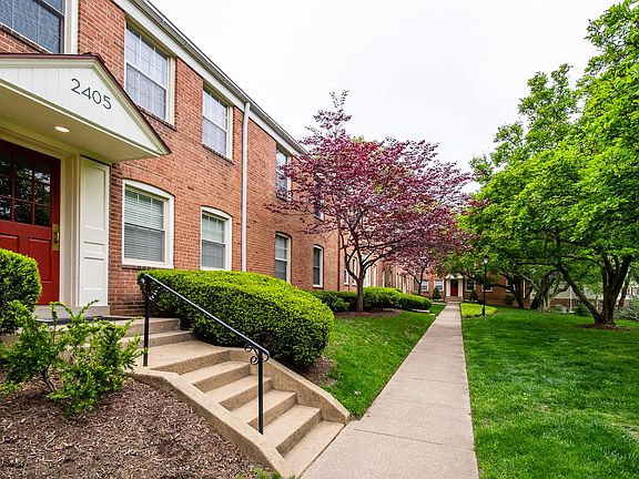 2nd image of 2405 Arlington Blvd APT 202