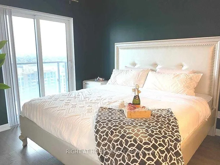 5162 Yonge St #2615 — Photo 19