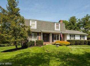 17 Indian Pony Ct, Owings Mills, MD 21117