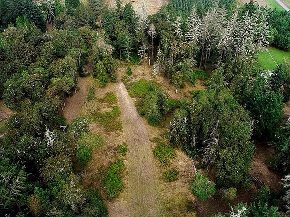 3rd image of 1411 Whistlers Ln