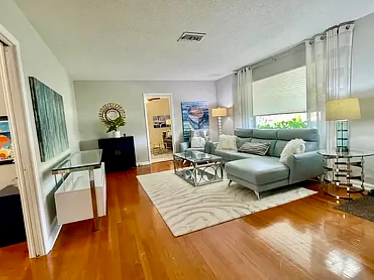 235 Fordham Dr — Photo 5