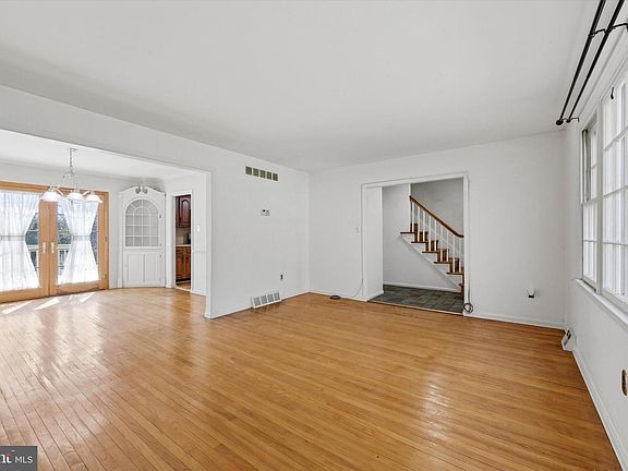 4th image of 152 Fox Rd