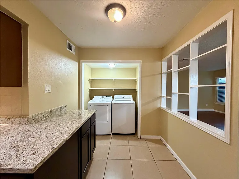 5800 Lumberdale Rd #86 — Photo 8