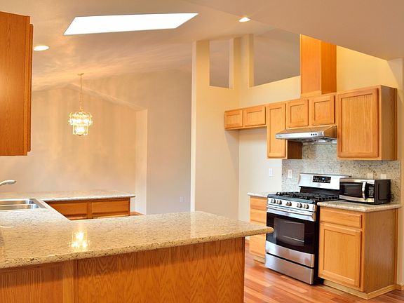 2nd image of 701 21st St NW