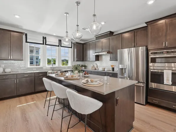 1044 Zelkova Ln, Chapel Hill, NC 27517