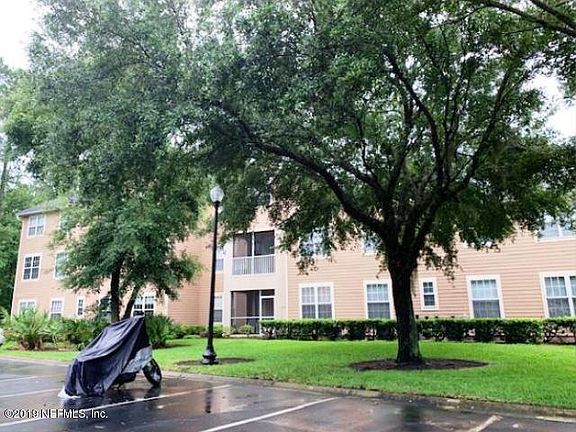 2nd image of 13810 N Sutton Park Dr #719