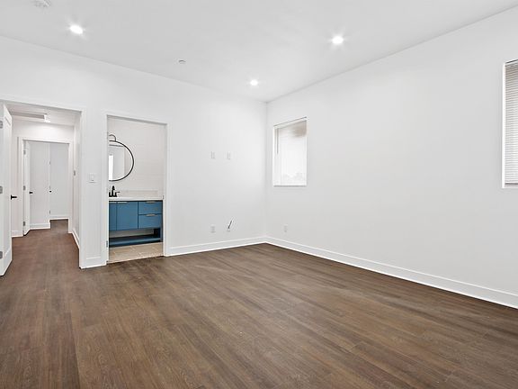 3rd image of 1137-1139 S Lorena St #1137-1/2