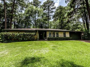 1606 Avenue R, Huntsville, TX 77340