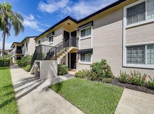 9th Green At Crystal Lake, Pompano Beach, FL 33064