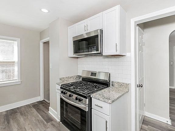 5th image of 3931 Lee Heights Blvd