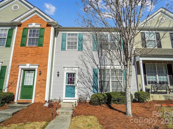 6738 Rothchild Dr, Charlotte, NC 28270
