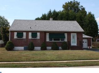 10 Glover Cir, Wilmington, DE 19804