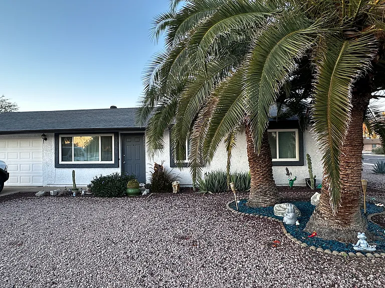 2566 E Villa Rita Dr — Photo 1