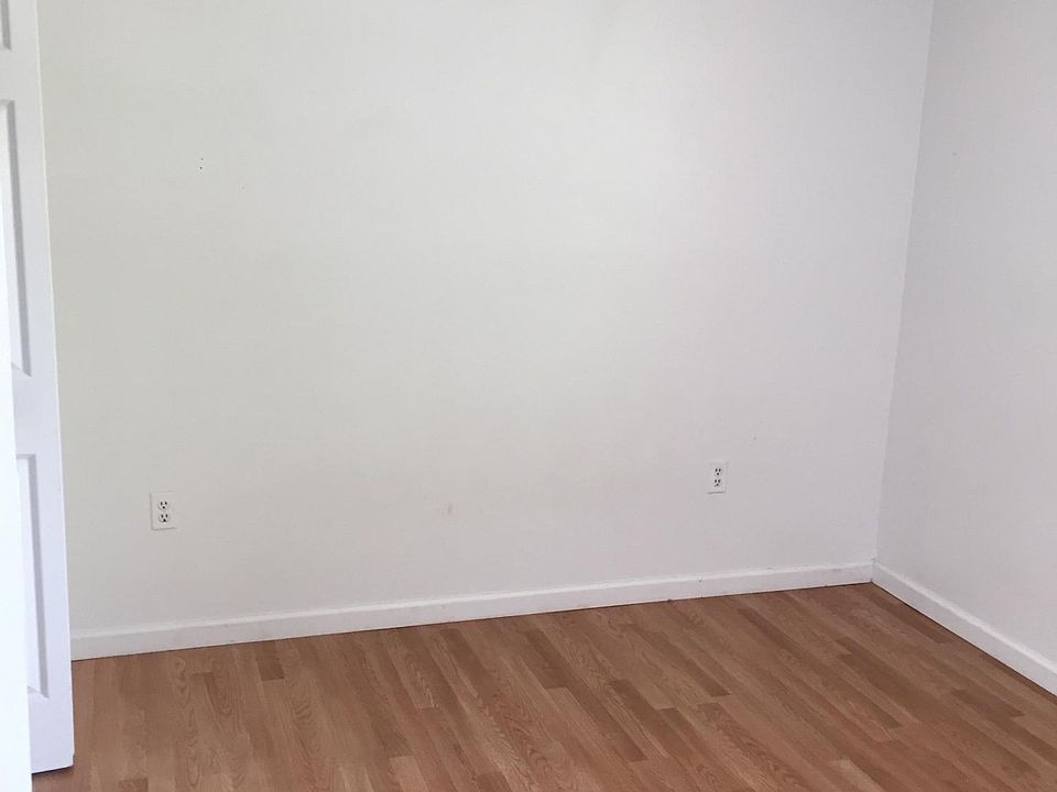1st image of 4489 Barna Ave