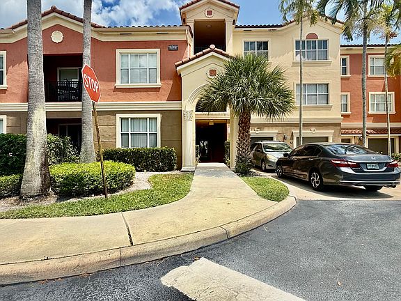 2nd image of 4402 SW 160th Avenue #914