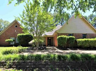 8291 Walnut Grove Rd, Cordova, TN 38018