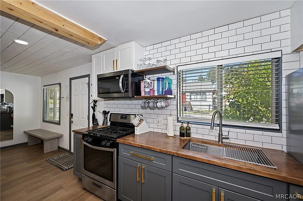 2 bed, 770 sqft, $1,700 — Photo 4