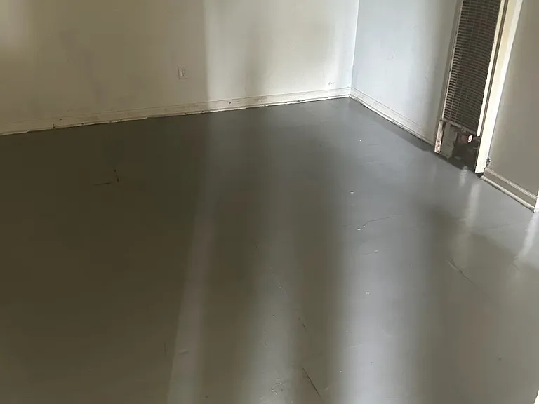 300 Lucy Ave #4 — Photo 6