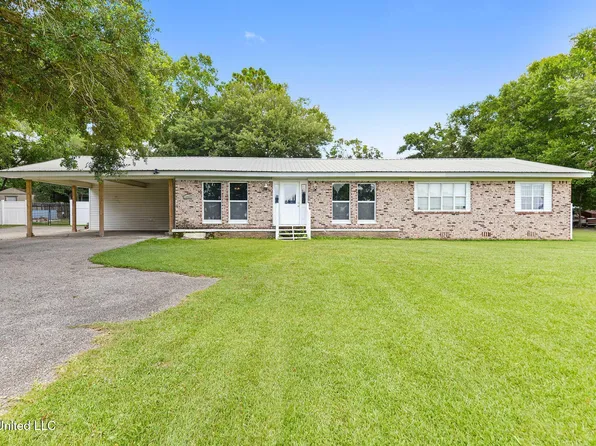 14900 Angela Dr, Gulfport, MS 39503