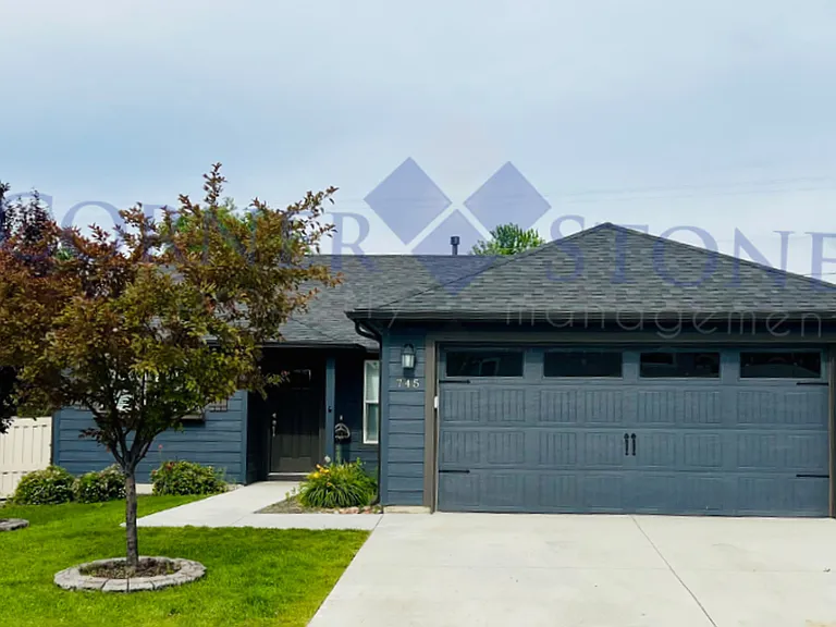 745 Baron Lakes Ave — Photo 1