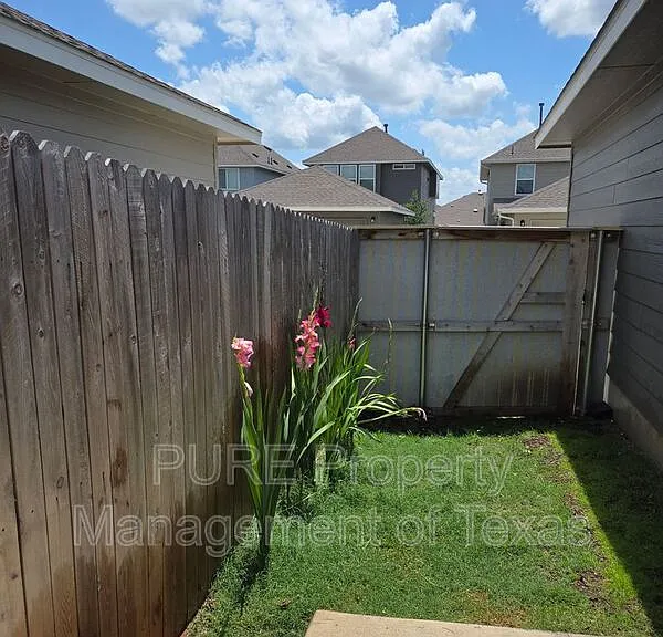 17901 Giglio Way — Photo 25