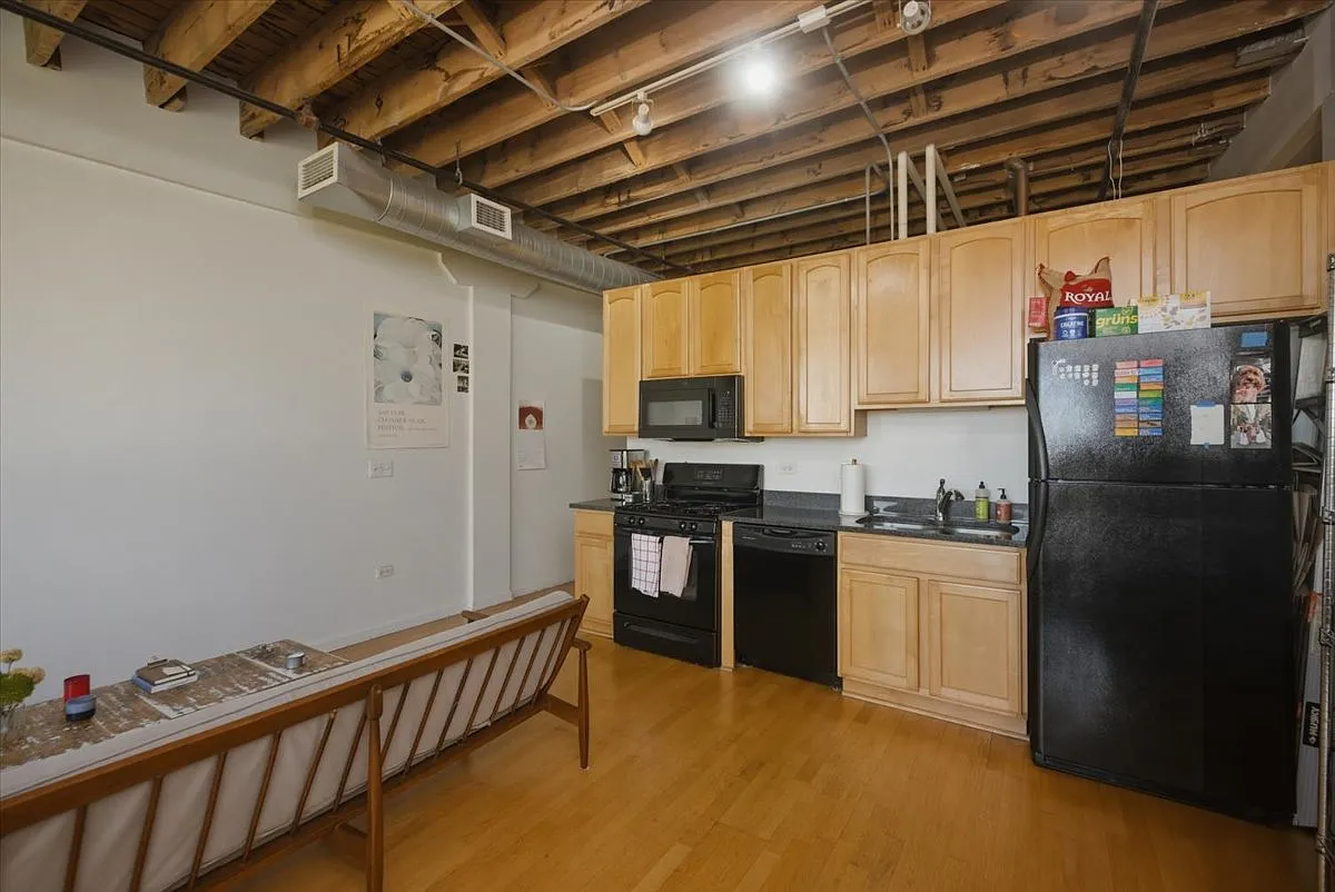 Building Photo - 1503 S State St #812