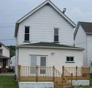 2nd image of 1190 Lincoln
