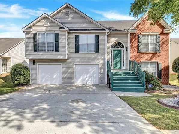 3322 Waggoner Pl, Rex, GA 30273