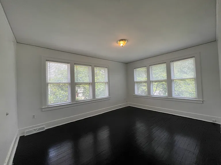 4706 Lakewood St — Photo 11