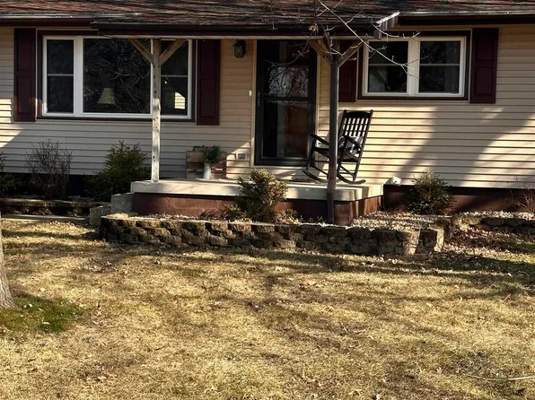 227 N 15th Ave, Canton, IL 61520