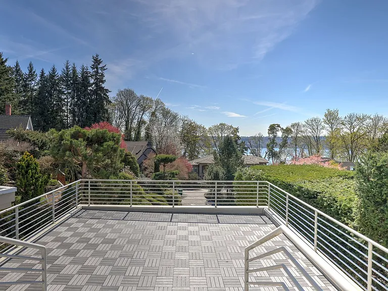 8158 W Mercer Way — Photo 32