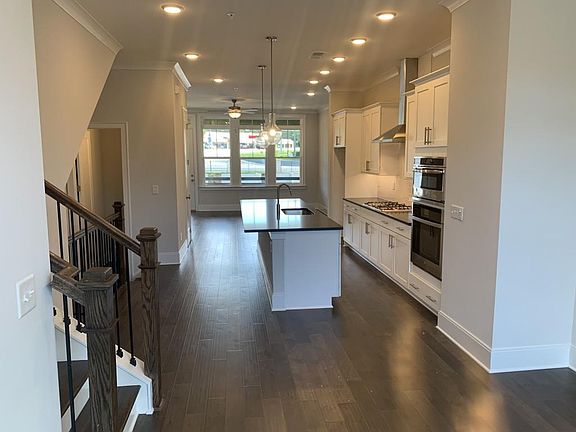 4th image of 179 Birchmore Dr #21
