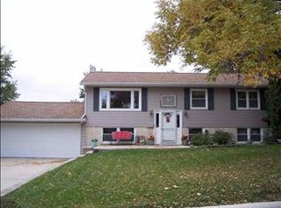 110 Primrose Ln, La Porte City, IA