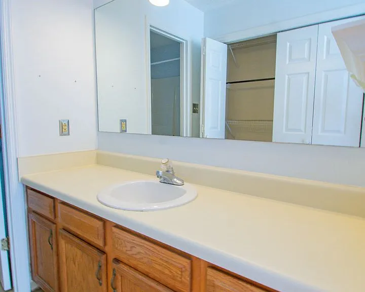 6839 Shawcross Ln — Photo 18