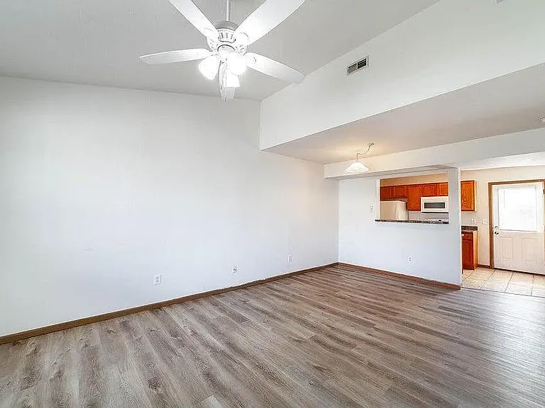 5714 Canaveral Dr — Photo 4